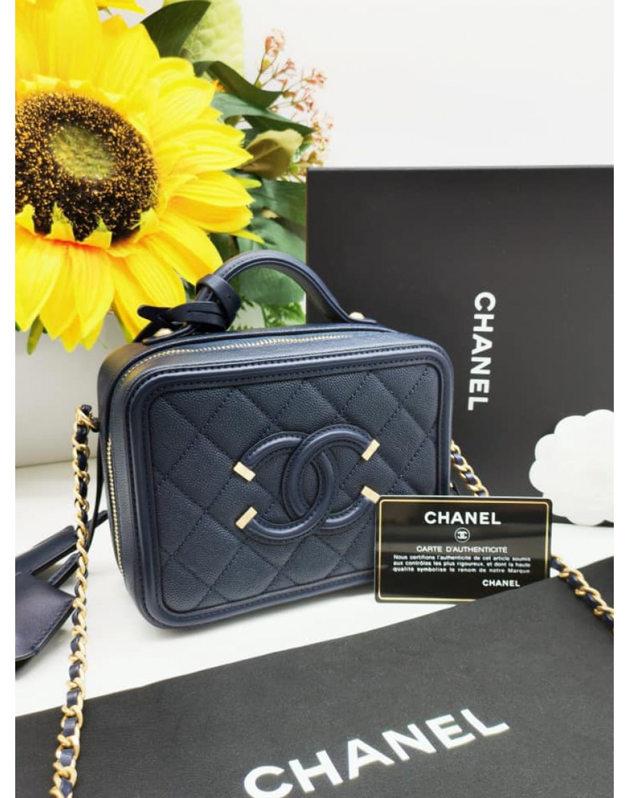 Chanel vanity hot sale case navy